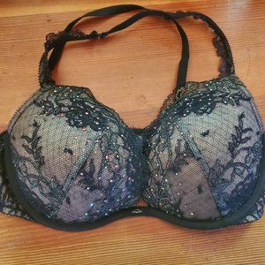 VICTORIA'S SECRET Black Iridescent Rhinestone & Lace Push Up Pigeonant Bra 34C